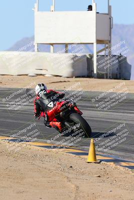 media/Feb-06-2025-Racers Edge (Thu) [[c17ed6f7b1]]/2-B Group/Session 4 End (Turn 10 Backside)/